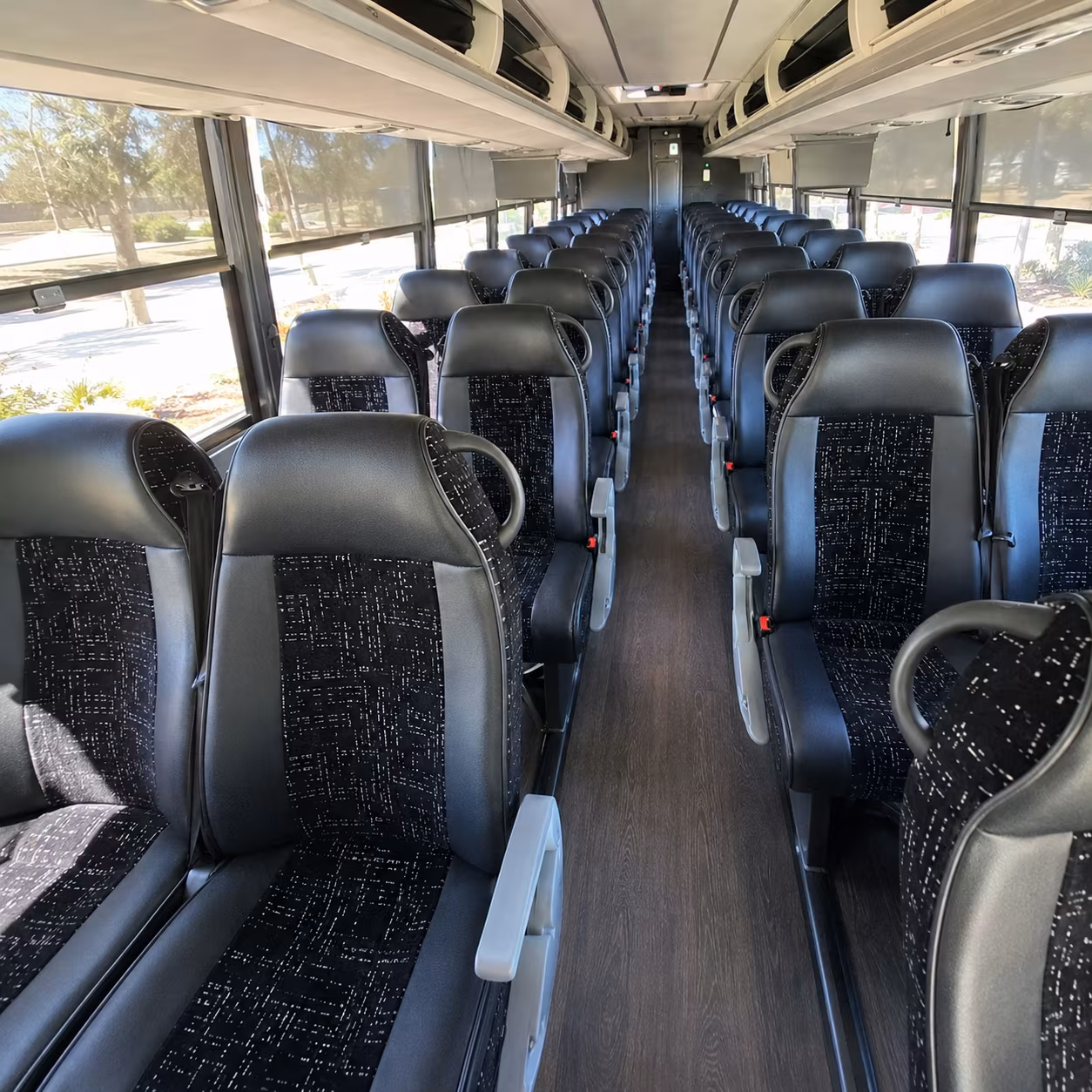 charter buses for large vallejo prom groups heading to the bay area