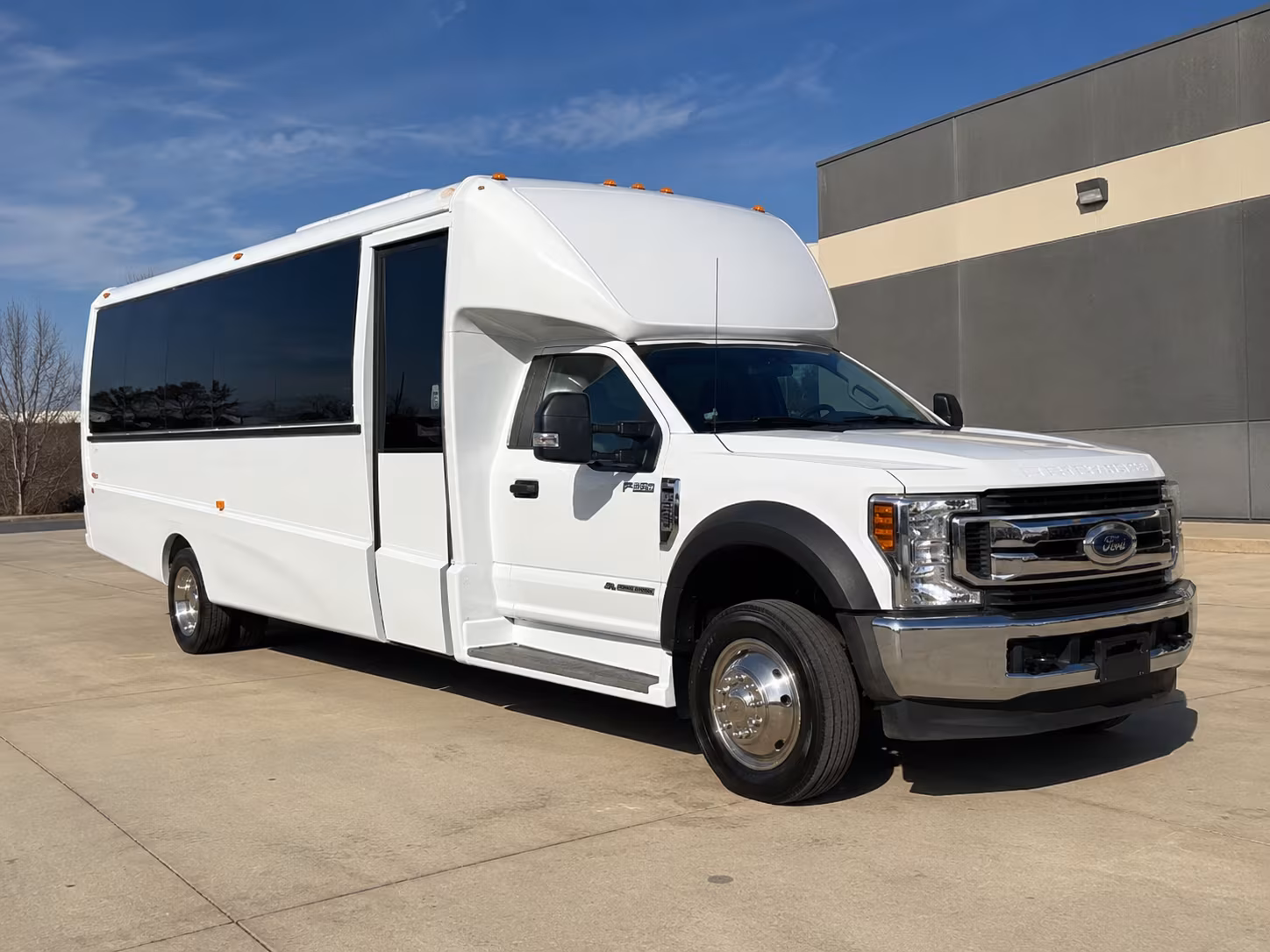 find the perfect transportation for your next corporate event 1