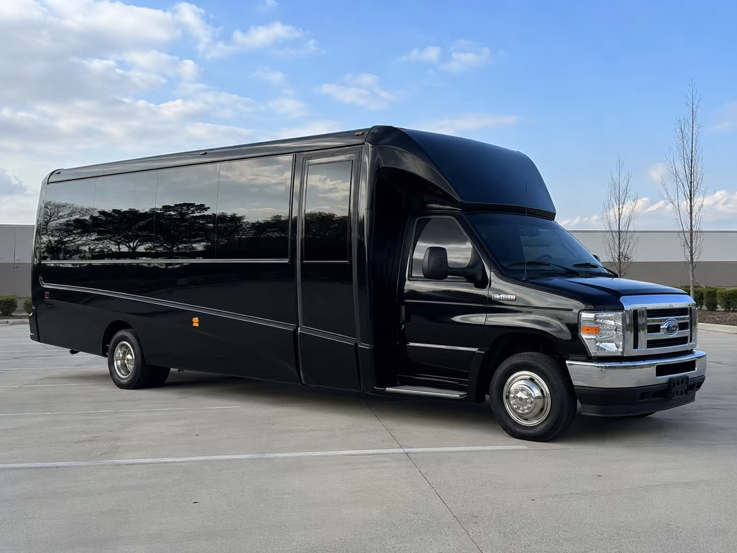 rent a minibus in vallejo for a stress free prom night ride