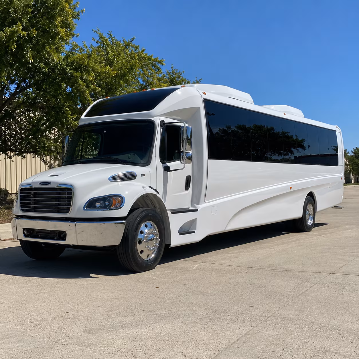 vallejo 30 passenger minibus